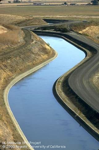 Putah South canal aqueduct.