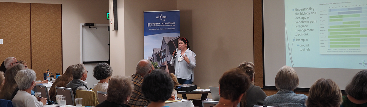 UC Advisor Niamh Quinn teaching UC Master Gardeners about vertebrate pests.